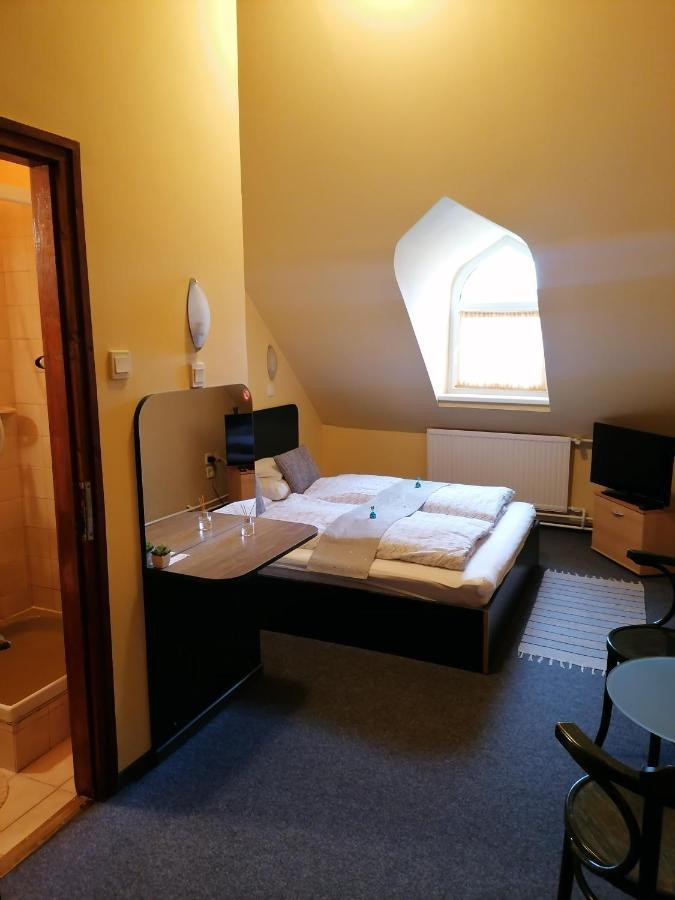 Bianco Apartamento Sopron Exterior foto