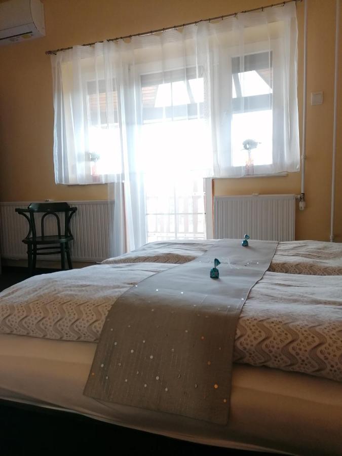 Bianco Apartamento Sopron Exterior foto