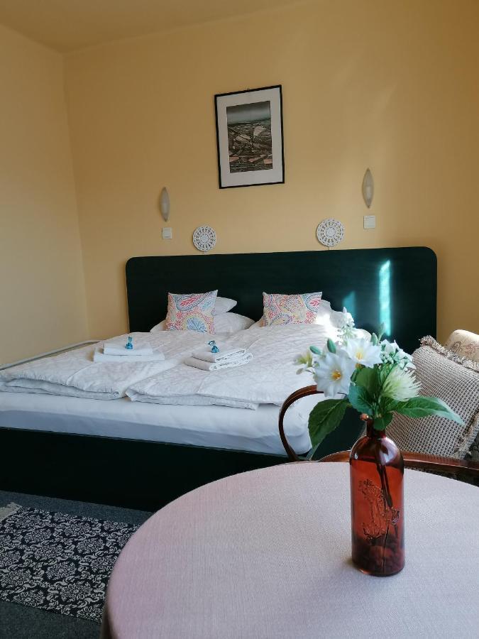 Bianco Apartamento Sopron Exterior foto